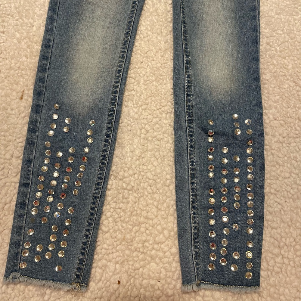 Girls light blue jeans with gems
